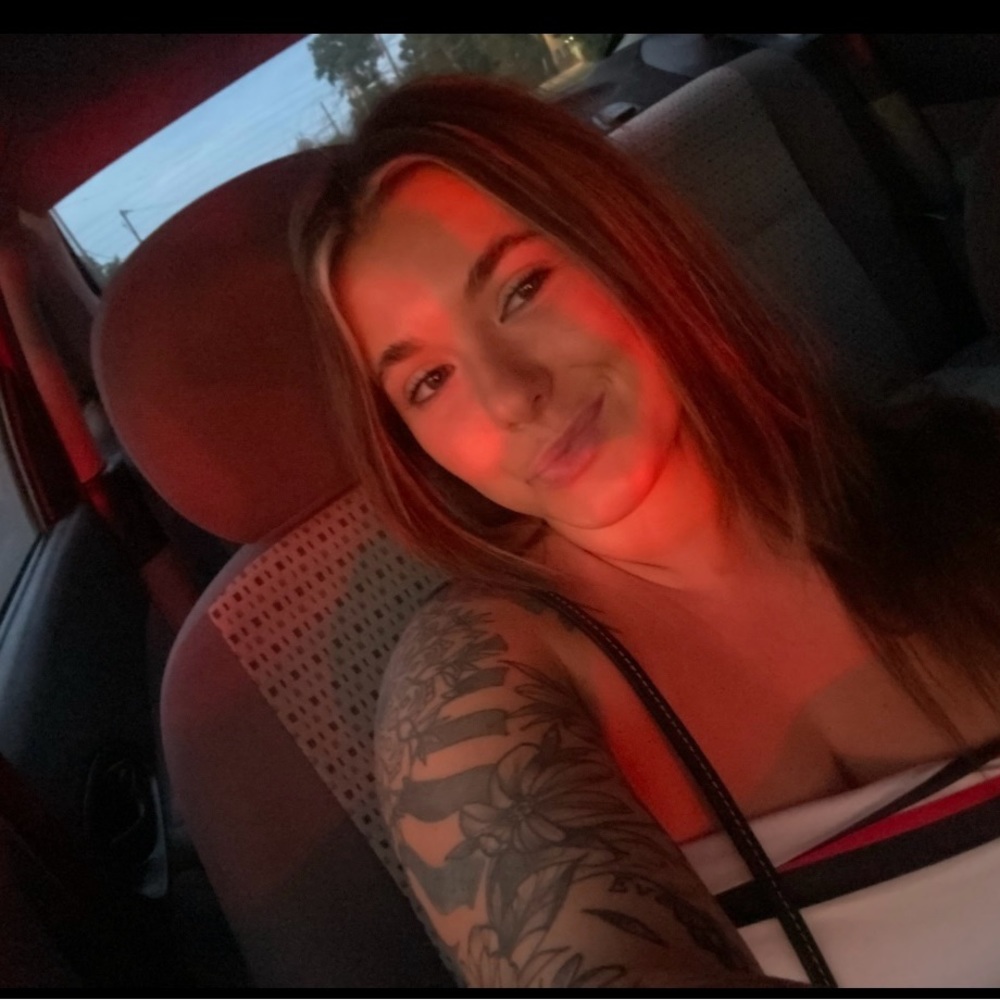 Meet your Posher, Victoria